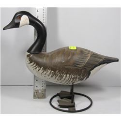 ESTATE WOODEN LOON