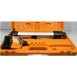 JOHNSON LASER LEVEL IN CASE