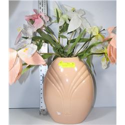 LARGE PEACH COLOURED VASE WITH FLOWERS