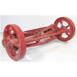 ESTATE VINTAGE PUSH REEL MOWER
