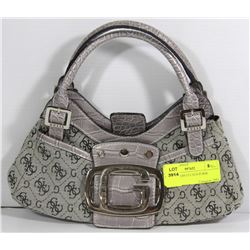 SMALL GUESS CLUTCH PURSE