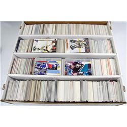 3200 COUNT BOX OF HOCKEY CARDS