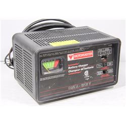 MOTOMASTER AUTOMATIC ATTERY CHARGER