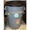 Image 1 : PAIR OF RUBBERMAID ROUGHNECK 20 GALLON GARBAGE