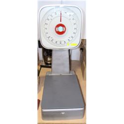 TOLEDO SCALE 100 LBS CAPACITY