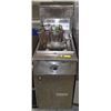 Image 1 : GARLAND DEEP FRYER WITH 2 BASKETS