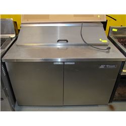 PREP TABLE WITH COOLER MODEL # R-134A