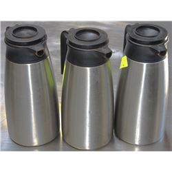 BLUE CRATE WITH THREE COFFEE CARAFES