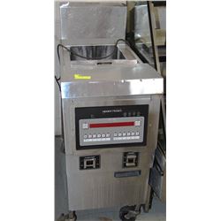 HENNY PENNY DEEP FRYER WITH FILTER WITH AUTO