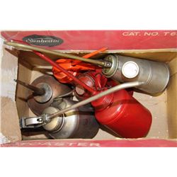LOT OF ESTATE OIL CANS