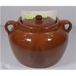 MEDALTA CANADA BEAN POT COMPLETE WITH RECIPE