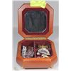 Image 1 : MUSICAL JEWELLERY BOX WITH CONTENTS