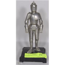 WELTZUNDER KNIGHT TABLE LIGHTER