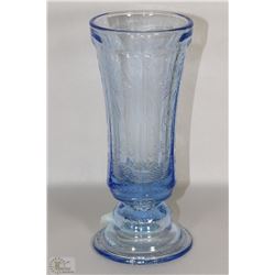 BLUE DEPRESSION ERA ETCHED PATTERNED GLASS VASE