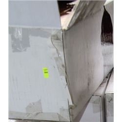 CASE WITH 10 BOXES OF PLEATS PLUS N95 RESPIRATORS