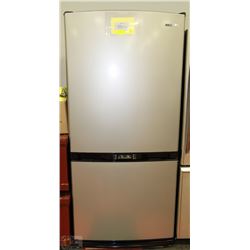 SAMSUNG 19 CUBE FRIDGE BOTTOM MOUNT FREEZER