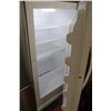 Image 3 : FRIGIDAIRE 20 CUBE UPRIGHT FREEZER
