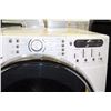 Image 3 : KENMORE ELITE 27" FRONT LOAD WASHER SMARTWASH