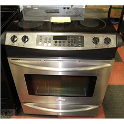 FRIGIDAIRE SLIDE IN RANGE CONVECTION OVEN WITH