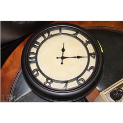 SHOWHOME CLOCK