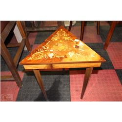 WOOD INLAY TRIANGULAR MUSICAL JEWELLERY BOX MADE