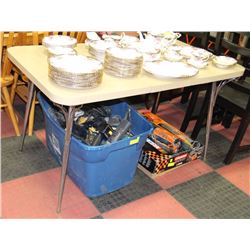 VINTAGE CHROME KITCHEN TABLE