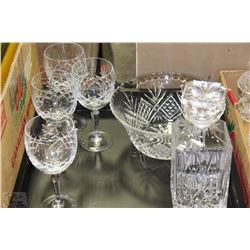CRYSTAL LIQUOR DECANTER, 4 GLASSES & BOWL