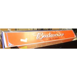 VINTAGE 4 FT. BUDWEISER FLUORESCENT LIGHT