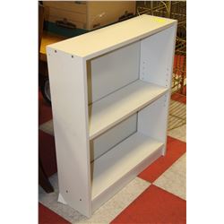 WHITE BOOKSHELF