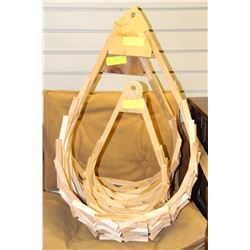 SET OF 3 CEDAR HANGING PLANTERS