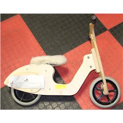 NEW CHILDRENS WOODEN SCOOTER