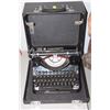 Image 1 : UNDERWOOD VINTAGE TYPEWRITER