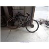 Image 10 : 5 - MOTORIZED BIKES