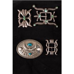 4 Belt buckles