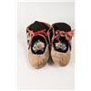 Image 3 : Chippewa Beaded Woman's Moccasins, 10" long