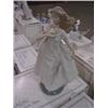 Image 1 : NADAL GIRL WITH FLOWERS FIGURINE 131316