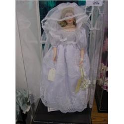 1995 DYNASTY "ANNUAL BRIDE" 22" W/CERTIFICATE