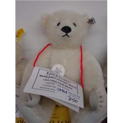 STEIFF ORIG M. STRONG,WH LEATHER, PAW,12",MOHAIR,V BOX,#'D