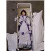 Image 1 : CARMELA RICHARDS 22" "LADY EDMUNTON" MRKD NO/CERT BRKN FOOT