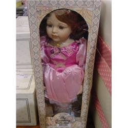 THE BROADWAY COLLECTION 18" PORCELAIN WIND UP MUSICAL DOLL