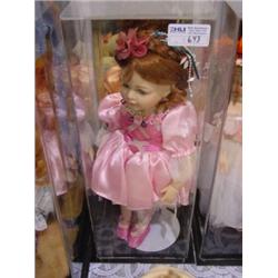 BROADWAY COLLECTION PORCELAIN MUSICAL BALLERINA IN CASE-NOMARKS