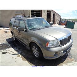 2004 - LINCOLN NAVIGATOR