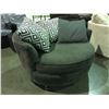 Image 2 : STYLUS GREEN  UPHOLSTERED NEST CHAIR WITH 4 THROW CUSHIONS