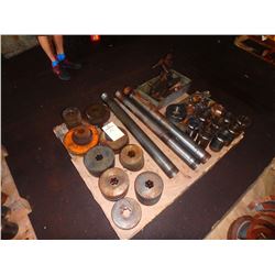 2-5/8” Gears, collets and some spare parts