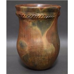 NAVAJO POTTERY VASE