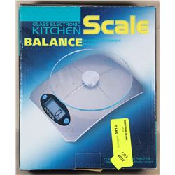 GLASS ELECTRONIC KITCHEN SCALE