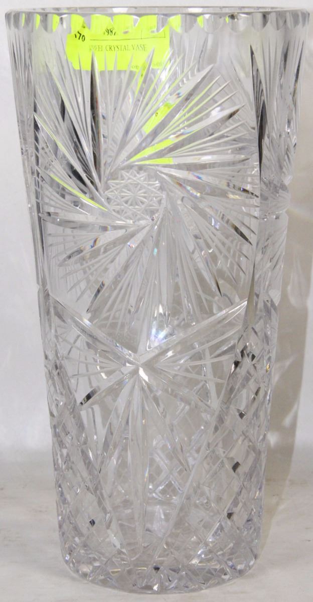 12" PINWHEEL CRYSTAL VASE