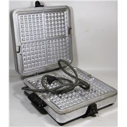 VINTAGE WAFFLE MAKER