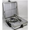 Image 1 : VINTAGE WAFFLE MAKER