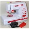 Image 1 : SINGER LOCKSTITCH 2000 SEWING MACHINE